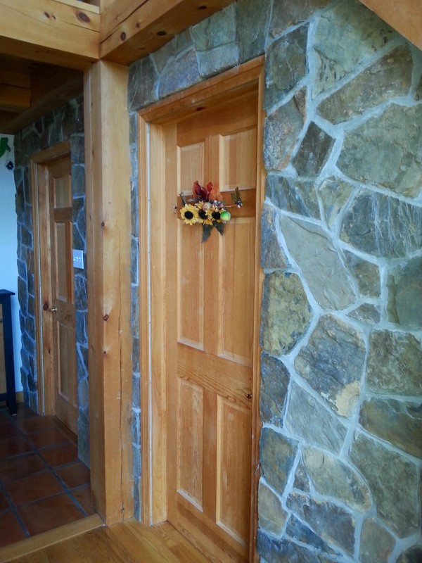 Stone Walls by Keystone Ceramics - Udo Kohrmann, Wakefield Quebec